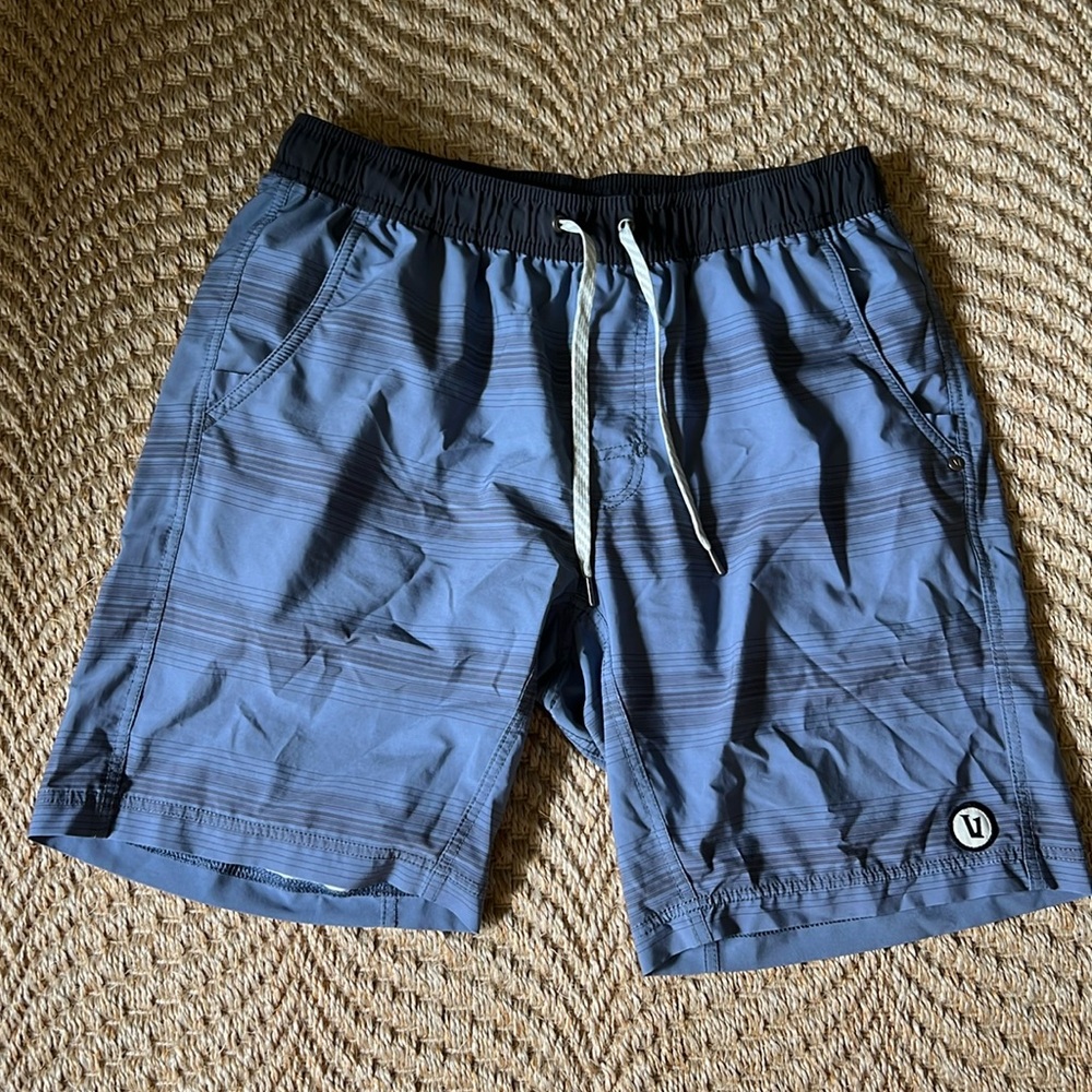 Vuori Kore Shorts - Medium